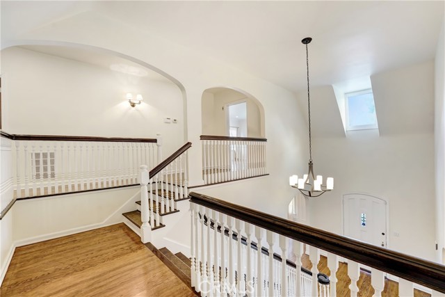 816 S Longwood, Los Angeles CA: https://media.crmls.org/medias/b867f998-9d3b-46a2-a35b-373792c681c7.jpg