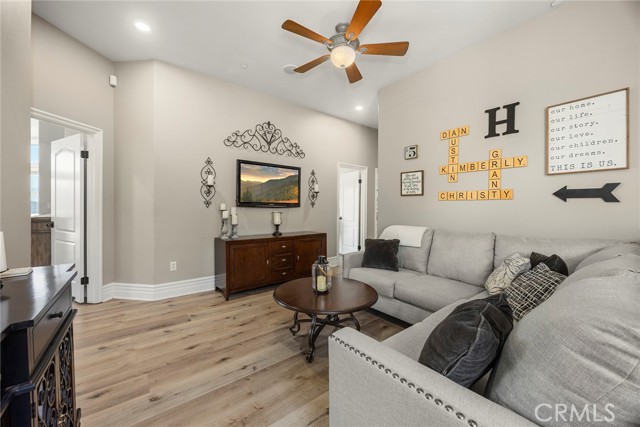 Detail Gallery Image 32 of 56 For 3871 Crest, Yorba Linda,  CA 92886 - 5 Beds | 3 Baths