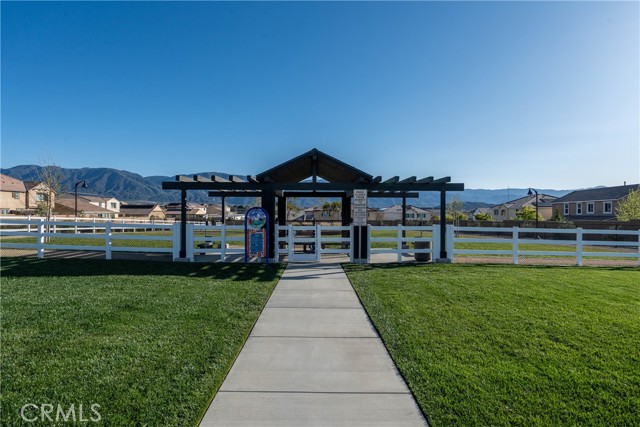 Detail Gallery Image 36 of 36 For 554 Cumberland Rd, Rialto,  CA 92377 - 4 Beds | 3 Baths