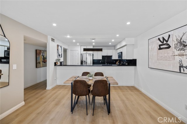 1940 N Highland Avenue, Los Angeles CA: https://media.crmls.org/medias/b8699ba1-8805-4720-878a-2fd0b137af12.jpg