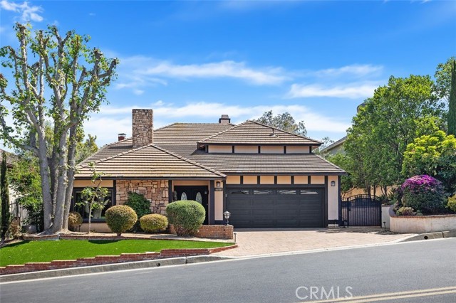 6150 E West View Drive, Orange CA: https://media.crmls.org/medias/b869cf3d-8f52-43c4-a59e-218da7a65071.jpg