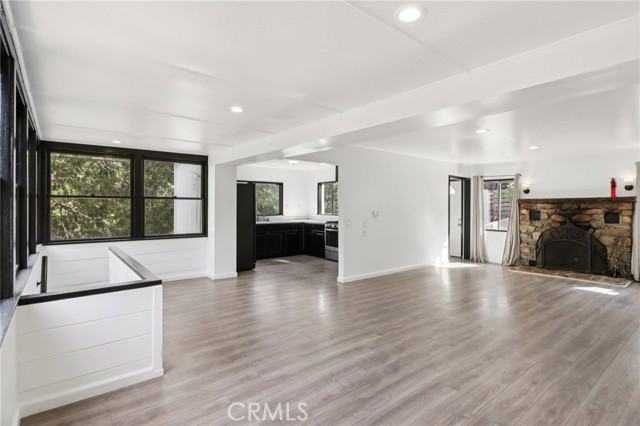 Detail Gallery Image 35 of 41 For 532 Sunset, Crestline,  CA 92325 - 3 Beds | 1/1 Baths