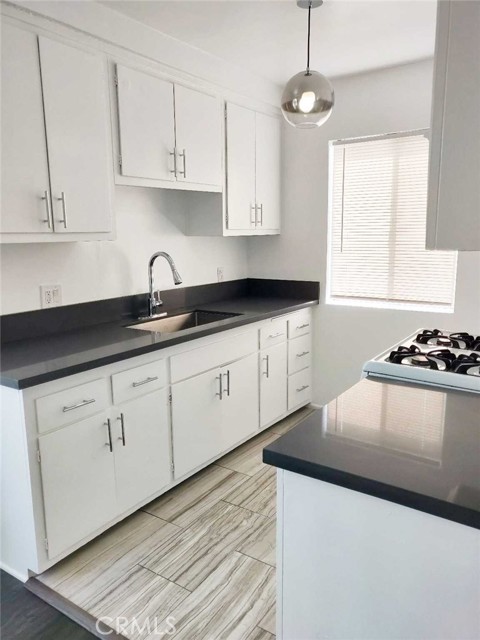 Image 11 of 40 For 5236 Kester Avenue 6