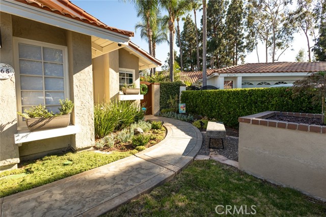 25065 Sunset W Place, Laguna Hills CA: https://media.crmls.org/medias/b86ae3d4-dbb0-419f-8c8b-52dc6818a353.jpg