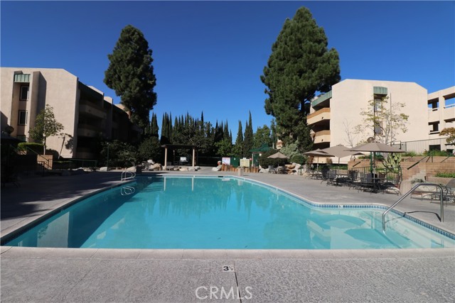 Detail Gallery Image 36 of 44 For 12121 Centralia St #111,  Lakewood,  CA 90715 - 1 Beds | 1 Baths