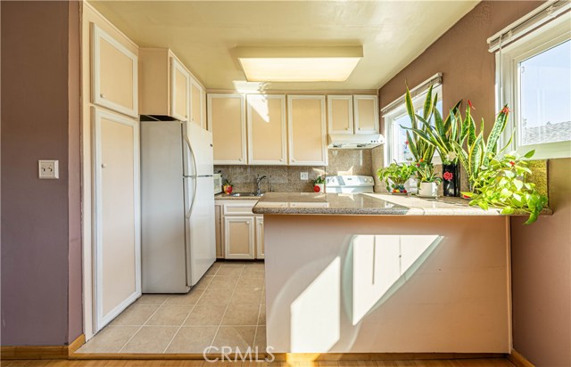 Detail Gallery Image 4 of 19 For 9070 Huntington Dr #12,  San Gabriel,  CA 91775 - 2 Beds | 2 Baths