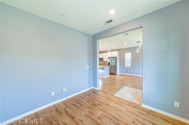 Detail Gallery Image 13 of 49 For 15950 Osprey Ave, Chino,  CA 91708 - 3 Beds | 2/1 Baths