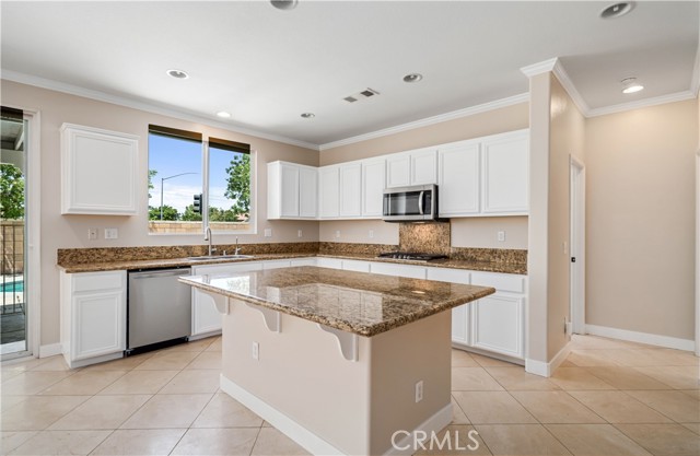 Detail Gallery Image 19 of 53 For 2207 Cork Oak St, Palmdale,  CA 93551 - 5 Beds | 4 Baths