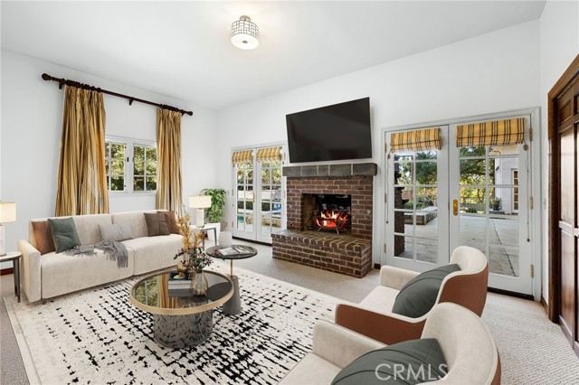 533 E Sierra Madre Avenue, Glendora CA: https://media.crmls.org/medias/b86cb7fe-a15a-46f6-aaed-e5cd74e010bb.jpg