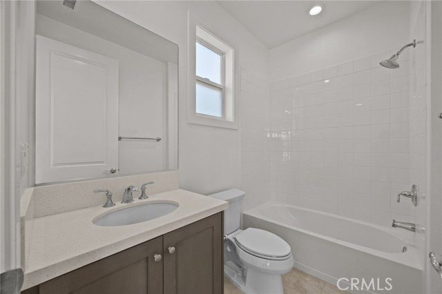 Detail Gallery Image 38 of 59 For 20638 W Deer Grass Ct Ct, Porter Ranch,  CA 91326 - 5 Beds | 5/1 Baths