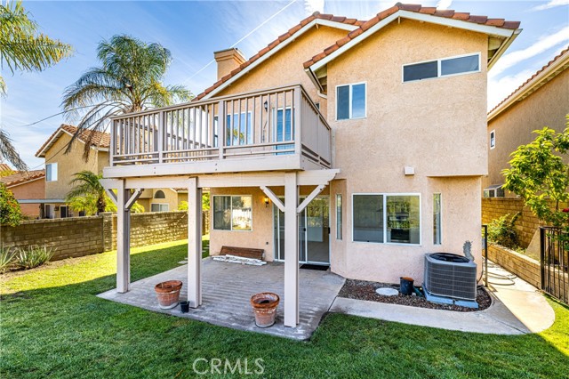 Detail Gallery Image 5 of 18 For 19727 Scarlet Meadow Dr, Newhall,  CA 91321 - 3 Beds | 3 Baths