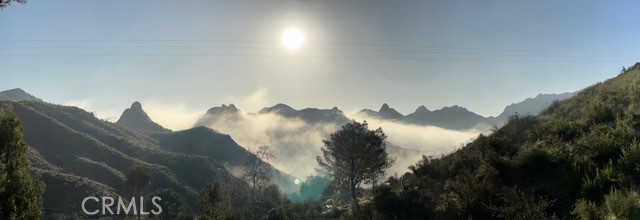 https://media.crmls.org/medias/b86d7bb6-4a18-4063-9b1e-685c88e8c9dc.jpg?preset=X-Large