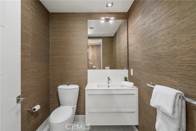 Detail Gallery Image 16 of 24 For 432 N Oakhurst Dr #503,  Beverly Hills,  CA 90210 - 2 Beds | 2/1 Baths