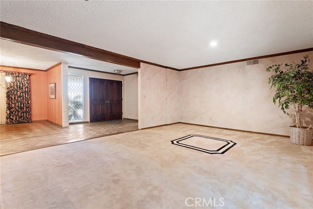 23458 Canzonet Street photo 7