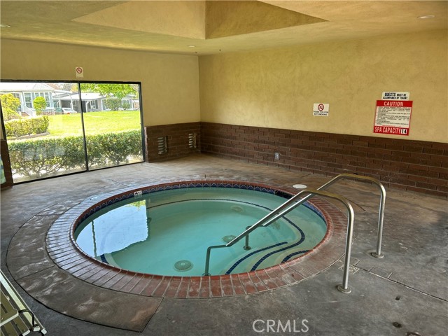 Detail Gallery Image 30 of 34 For 2851 Rolling Hills Dr #1,  Fullerton,  CA 92835 - 3 Beds | 2 Baths