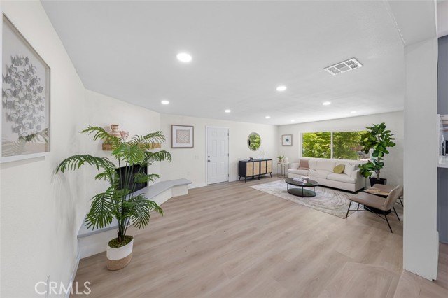 Detail Gallery Image 8 of 21 For 3505 Ibis St, San Diego,  CA 92103 - 3 Beds | 2/1 Baths