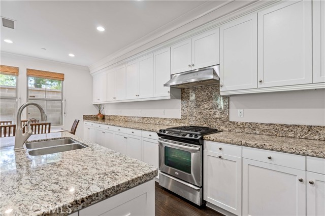 52 Norwich, Irvine CA: https://media.crmls.org/medias/b86f80e1-ce1a-466d-b2da-3097cc1dbbe5.jpg