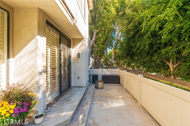 Detail Gallery Image 32 of 49 For 2577 Plaza Del Amo #730,  Torrance,  CA 90503 - 3 Beds | 2/1 Baths