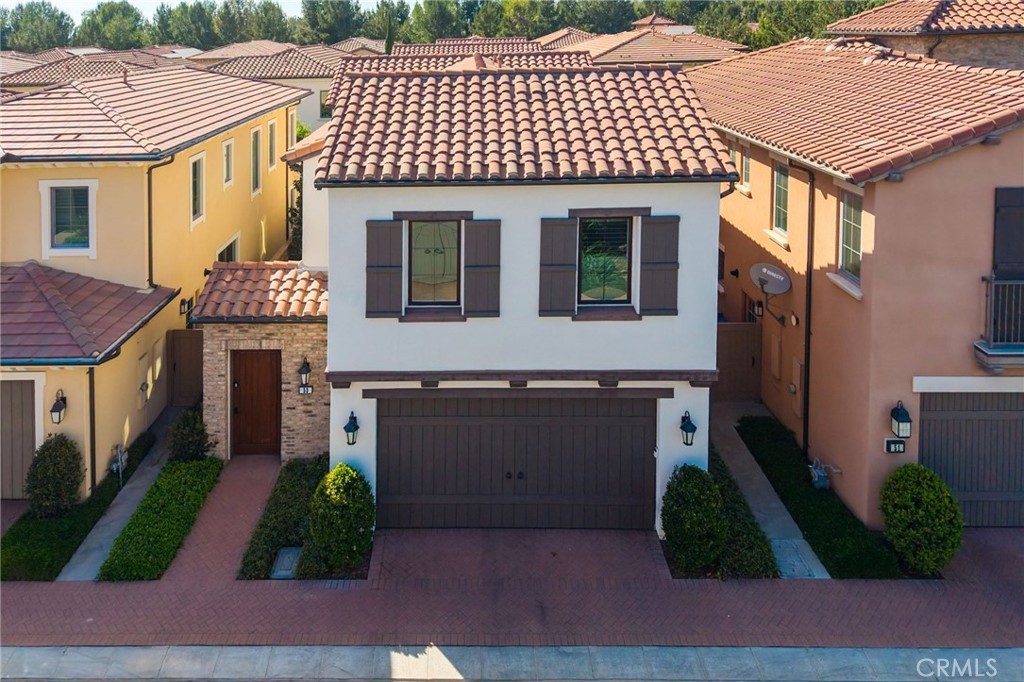 MLS #OC26158756 image #1