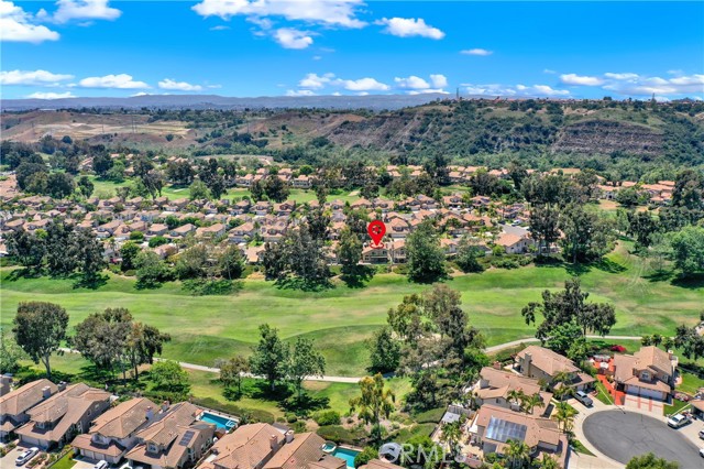 14 Reata, Rancho Santa Margarita CA: https://media.crmls.org/medias/b870f859-90a4-4cd9-b4f6-796b5d71d2f3.jpg