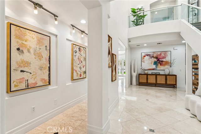 Image 15 of 38 For 801 Michillinda