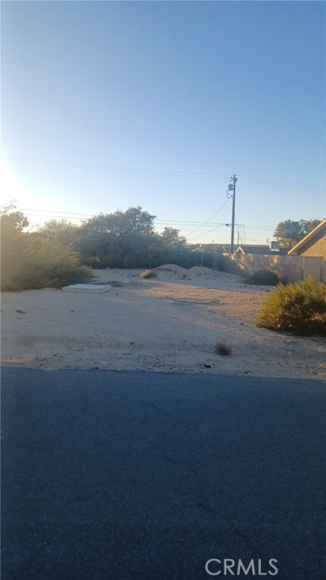 Detail Gallery Image 1 of 1 For 0 Smoke Tree Ave, Twentynine Palms,  CA 92277 - – Beds | – Baths