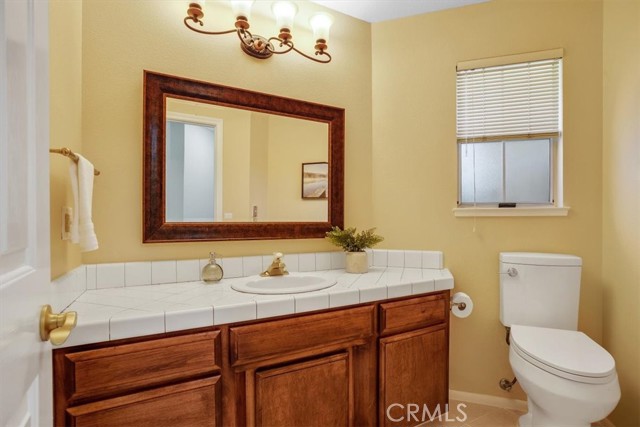 Detail Gallery Image 17 of 47 For 800 Westgate Ct, Chico,  CA 95926 - 4 Beds | 2/1 Baths