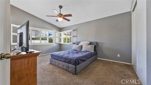 8377 Yarrow Lane, Riverside CA: https://media.crmls.org/medias/b8732f2a-19ea-4c4e-ac42-bf8477fa2f35.jpg