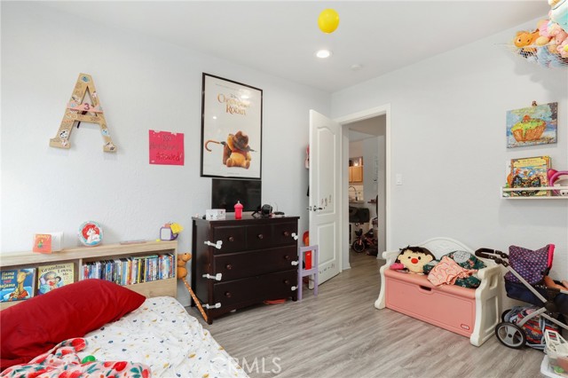 Detail Gallery Image 10 of 18 For 1345 Cabrillo Park #N04,  Santa Ana,  CA 92701 - 2 Beds | 2 Baths