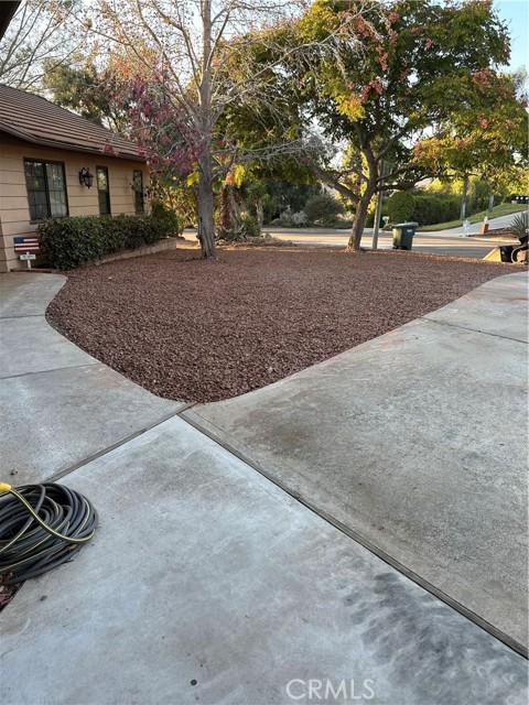 Detail Gallery Image 2 of 19 For 1256 Olive Ave, Fallbrook,  CA 92028 - 4 Beds | 2/1 Baths