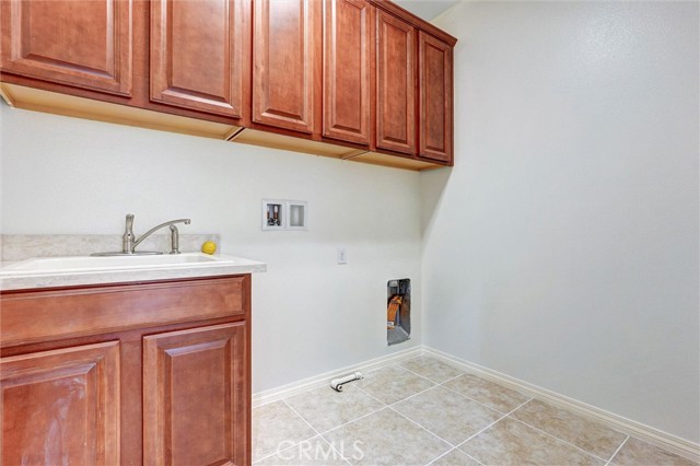 Detail Gallery Image 38 of 44 For 24509 Rosette Ln, Valencia,  CA 91354 - 5 Beds | 3 Baths