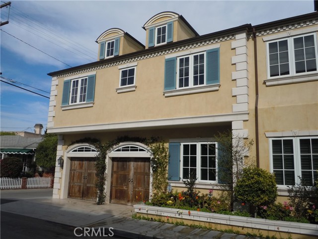 59 Rivo Alto Canal, Long Beach CA: https://media.crmls.org/medias/b8751204-3cda-497f-b29f-262950a75053.jpg