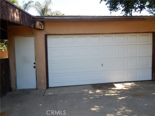 18206 Seville Avenue, Fontana CA: https://media.crmls.org/medias/b8757502-8428-46bb-9f04-5d9de4b5188e.jpg