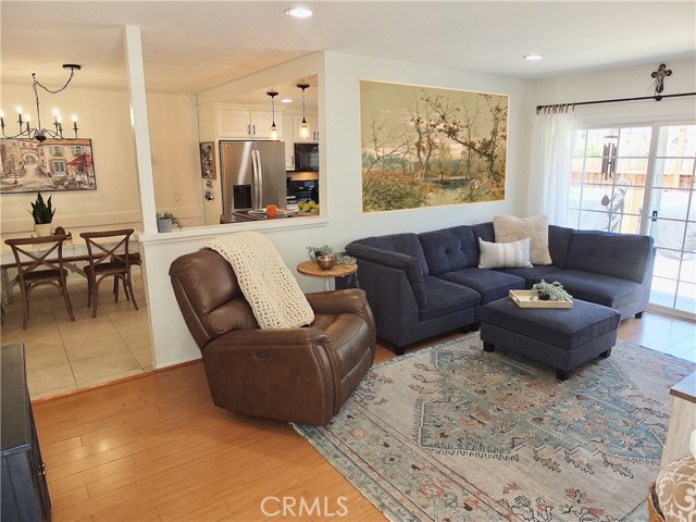 4846 Larwin Avenue, Cypress CA: https://media.crmls.org/medias/b87579fc-278f-43e4-a85f-96324b66f78a.jpg