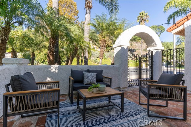 Detail Gallery Image 34 of 42 For 24412 Voltara Ct, Calabasas,  CA 91302 - 4 Beds | 4 Baths