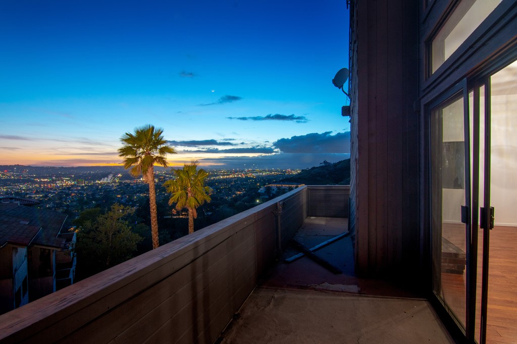 Detail Gallery Image 9 of 30 For 1369 Paseo Redondo, Burbank,  CA 91501 - 4 Beds | 3/1 Baths