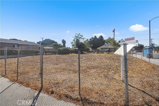 796 Philadelphia Street, Pomona CA: https://media.crmls.org/medias/b8784432-4b5b-4f79-a805-b8d0cdb79a4b.jpg