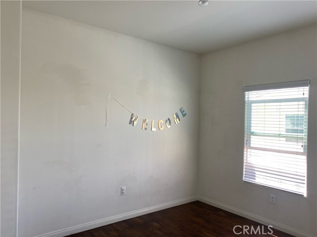 Detail Gallery Image 14 of 15 For 121 S Dale #111,  Anaheim,  CA 92804 - 3 Beds | 2/1 Baths