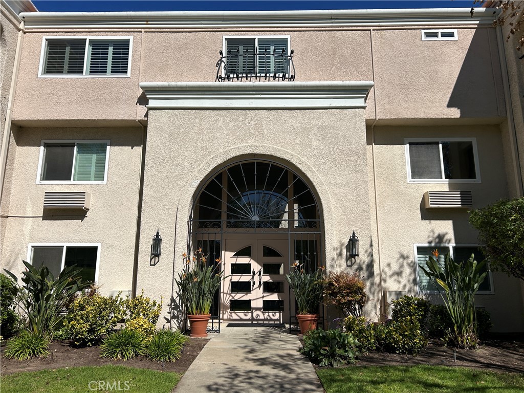 B879963a 953b 46c9 8881 245288767ecd