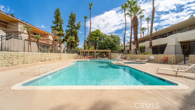 Detail Gallery Image 14 of 17 For 2875 N Los Felices Rd #211,  Palm Springs,  CA 92262 - 1 Beds | 1 Baths