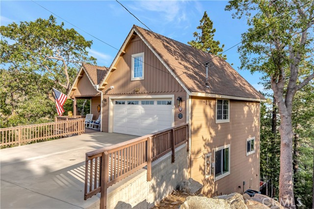 Image 3 for 1119 Brentwood Dr, Lake Arrowhead, CA 92352