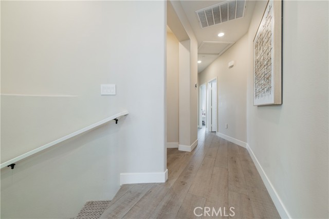 111 Bosque, Irvine CA: https://media.crmls.org/medias/b87a8f63-a492-483f-8dbf-a68afc802e43.jpg