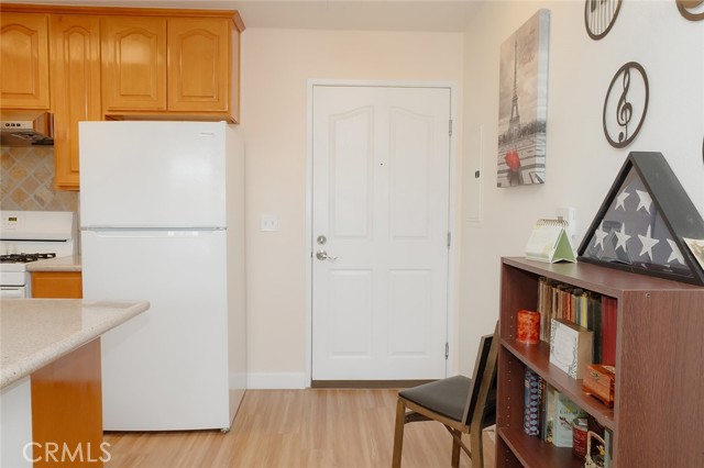 Detail Gallery Image 12 of 74 For 17888 Alburtis Ave. #A207, Artesia,  CA 90701 - 2 Beds | 1 Baths