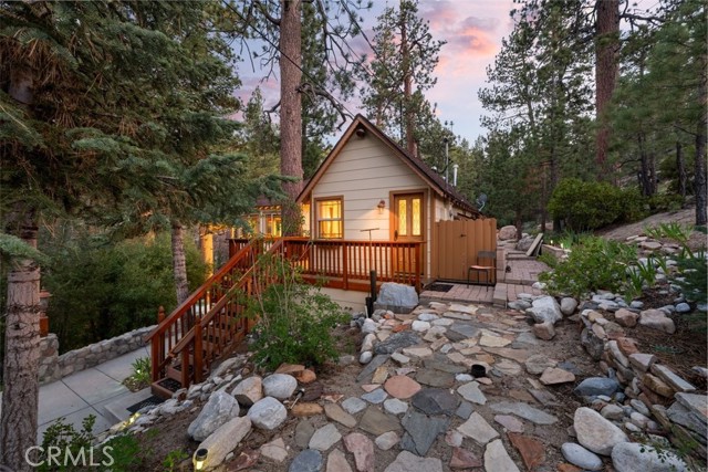 38855 Big Bear Boulevard, Big Bear Lake CA: https://media.crmls.org/medias/b87b5e1f-e58f-4f38-93c9-0242d020ca43.jpg