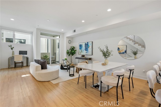 Detail Gallery Image 6 of 34 For 3306 Aria Ln, Los Angeles,  CA 90034 - 3 Beds | 3/1 Baths