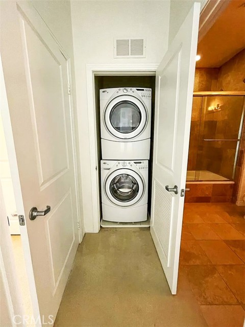931 E Walnut Street, Pasadena CA: https://media.crmls.org/medias/b87c1ba1-796a-4b39-879e-ae91084d2cf4.jpg