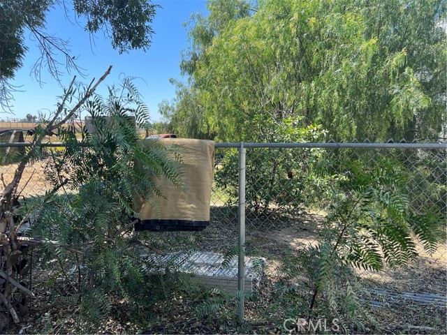 Detail Gallery Image 26 of 32 For 111 W Perry St, Perris,  CA 92571 - 4 Beds | 2 Baths
