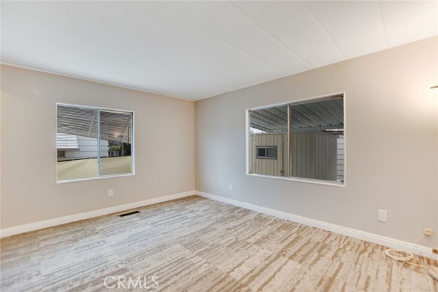 35218 Fir Avenue, Yucaipa CA: https://media.crmls.org/medias/b87dd752-3427-4f75-bb51-574d55a4c54d.jpg