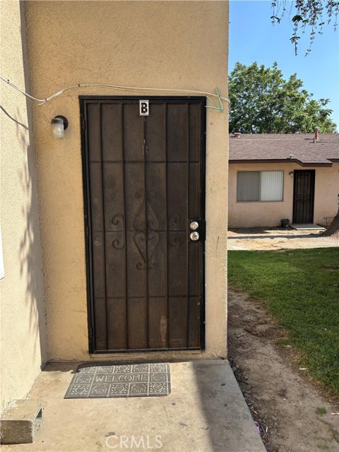 Detail Gallery Image 1 of 1 For 1610 S Euclid Ave #B,  Ontario,  CA 91762 - 2 Beds | 1 Baths