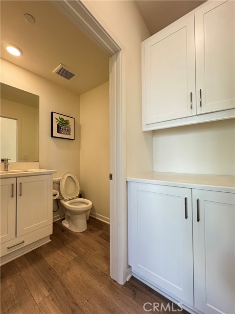 Detail Gallery Image 16 of 43 For 129 Cadence, Irvine,  CA 92618 - 3 Beds | 3/1 Baths